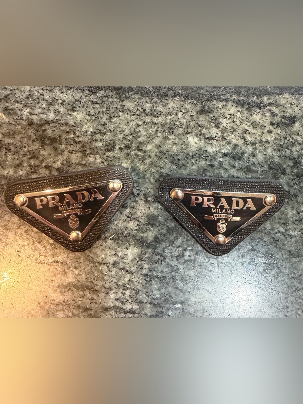 Set of two triangle pins brooches black/silvertone NEW
